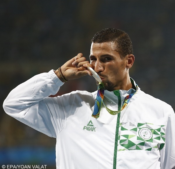 Silver medalist Taoufik Makhloufi of Algeria, gold medalist Matthew Centrowitz of the USA and bronze medalist Nicholas Willis of New Zealand pose with their medals on the podium during the awarding ceremony for the men's 1500m final of the Rio 2016 Olympic Games Athletics, Track and Field events at the Olympic Stadium in Rio de Janeiro, Brazil, 20 August 2016. EPA/YOAN VALAT